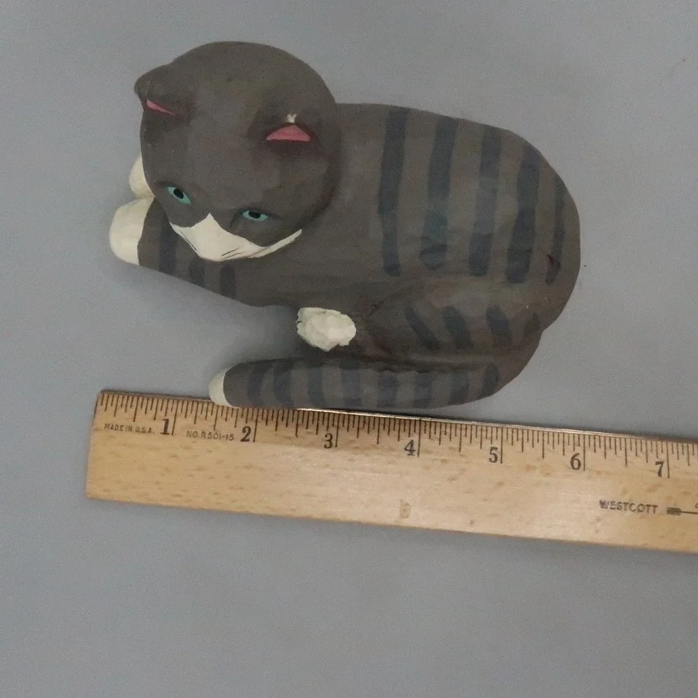 Vintage‎ 1989 Hallmark Christine Foederer Resin Gray Striped Cat Shelf Sitter
